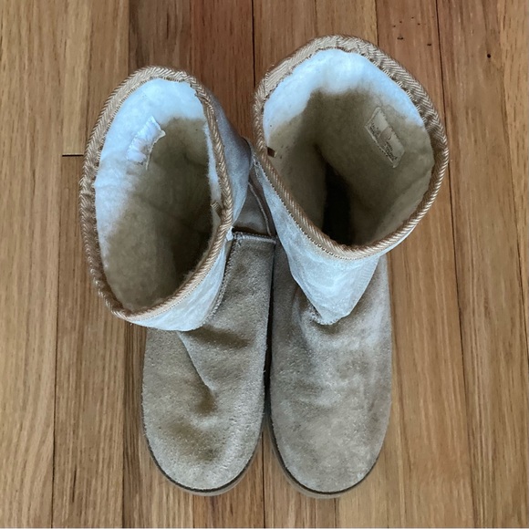 GUC Vintage Delias Aspen Shorti suede sherpa lined booties. UggSand  Size 8. - Picture 1 of 11